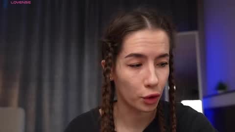 Amy  online show from April 13, 2:35 am