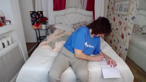 Ami online show from December 31, 7:20 am