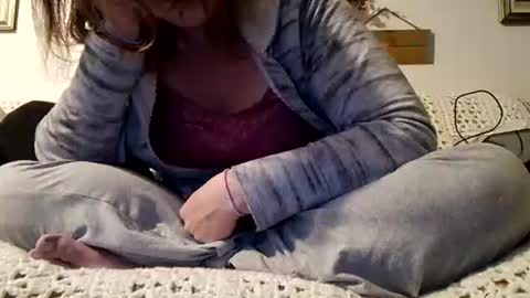 amileamariestar online show from December 15, 1:43 pm