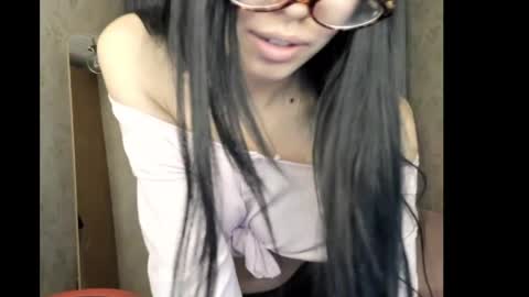 Ami online show from March 27, 2:18 pm