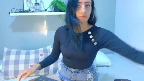 A M M Y  online show from April 11, 11:14 am