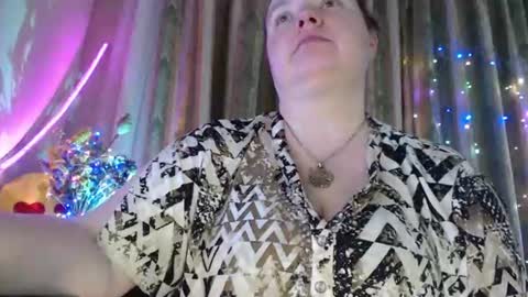 amorelara online show from June 25, 8:18 am