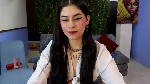 Amy online show from December 18, 7:40 pm