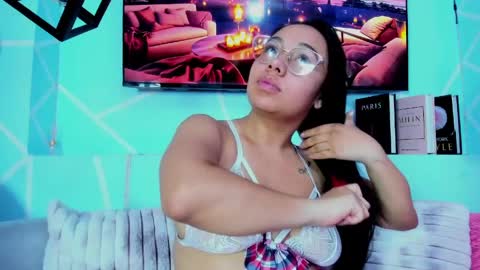 Emy Noa  online show from April 4, 1:04 am