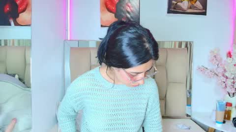 Amy online show from April 25, 1:41 pm