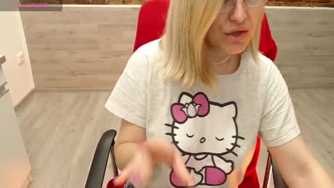 Amy online show from April 1, 6:03 am