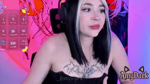 Amy online show from April 6, 7:15 pm