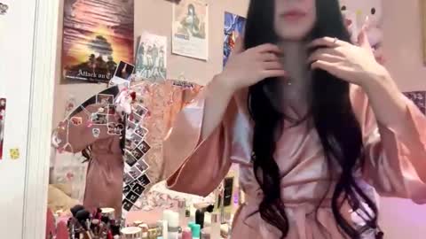 Milou online show from December 1, 1:25 pm