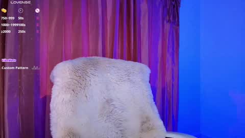 Amy ... Nice to meet u   thumb up me please its important online show from September 14, 11:02 pm