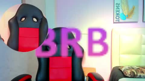 amytorres_ online show from February 6, 9:40 pm