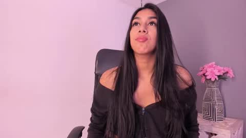 Ana Gonzalez online show from December 20, 9:30 pm