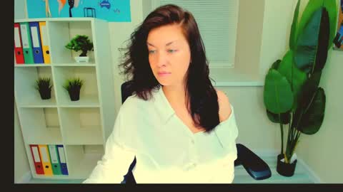 Ana online show from May 27, 10:01 am