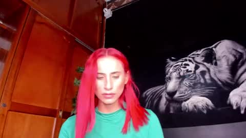 Anahi online show from February 22, 4:40 am