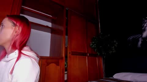 Anahi online show from January 7, 2:59 am