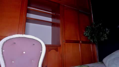 Anahi online show from December 16, 3:12 am