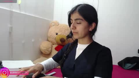 Anahi Browns online show from October 6, 8:46 pm