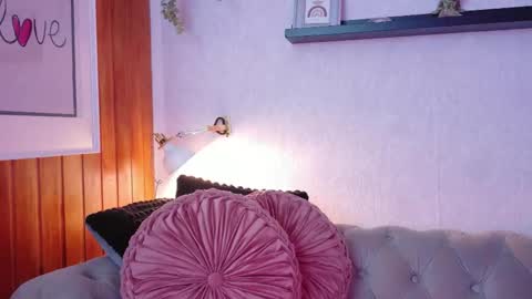 Anaise  online show from October 24, 11:50 am