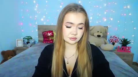 anastacyyellig online show from January 14, 8:04 pm