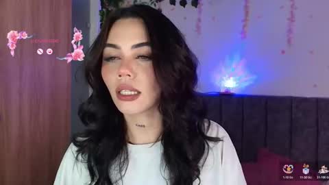 Andra de la Rosse online show from June 11, 2:33 am