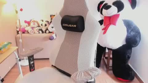 andrea_bonnie online show from April 13, 12:50 pm