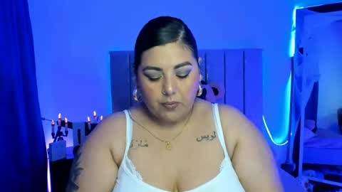 andreaakinky online show from October 25, 8:44 am