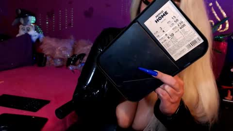 andreeajj online show from February 2, 7:46 pm