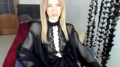 andrianabelle online show from October 22, 3:50 pm