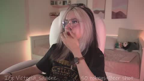 Victoria Senz  online show from September 13, 2:36 pm