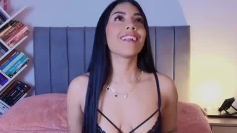 andy_saenz13 online show from June 11, 11:23 pm