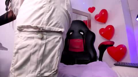 angel hardy online show from February 20, 10:50 am