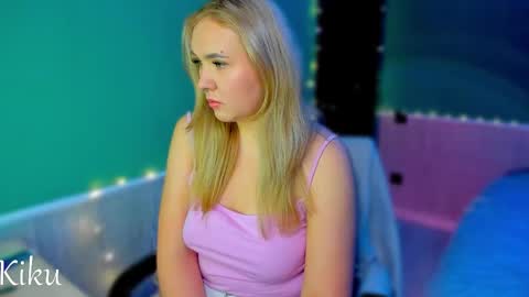 angel_liloo online show from November 17, 10:10 pm