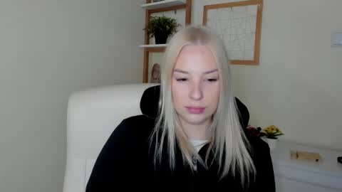 Angela online show from February 3, 6:51 am