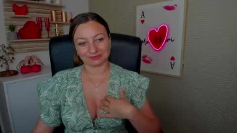 Angela online show from June 30, 10:15 am