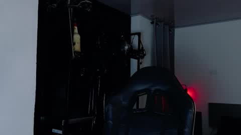 Angela help me reach 100 thumbs up online show from December 15, 7:19 pm