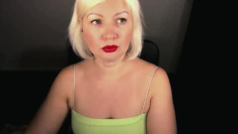 glow online show from March 27, 7:14 pm