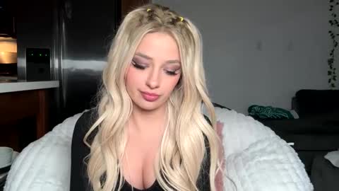 angelcookie online show from February 16, 6:10 am