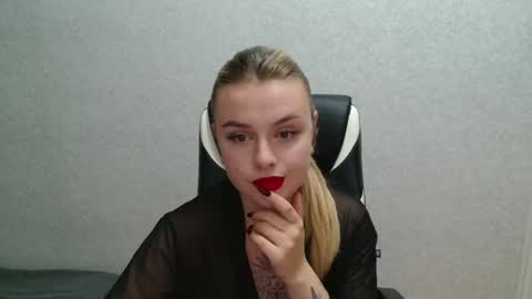 angelicablanch online show from September 25, 8:28 pm