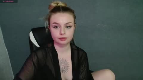 angelicablanch online show from November 7, 11:20 pm