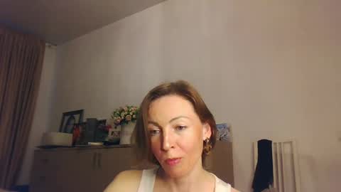 angelicfenix online show from April 3, 3:10 pm