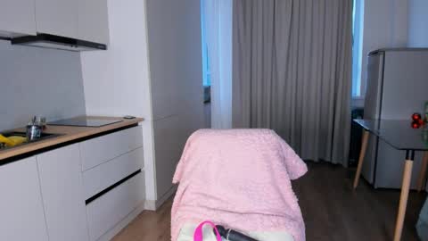 angel online show from February 25, 2:36 am