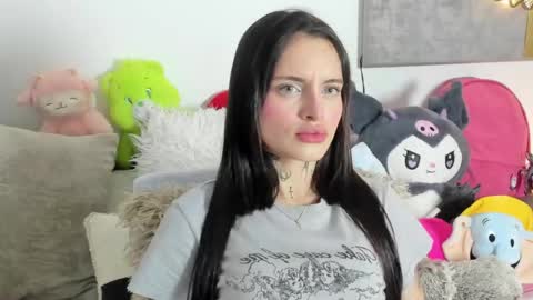 Angeline Smith  online show from November 18, 5:08 am