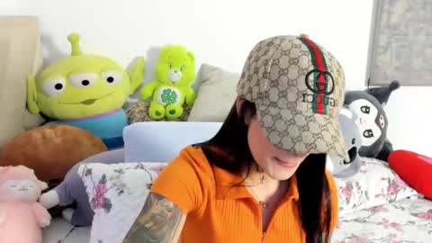 Angeline Smith  online show from October 5, 3:44 am