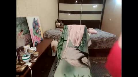 angelleah online show from February 14, 4:58 am