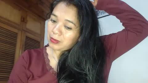 rebeca online show from March 11, 12:00 am