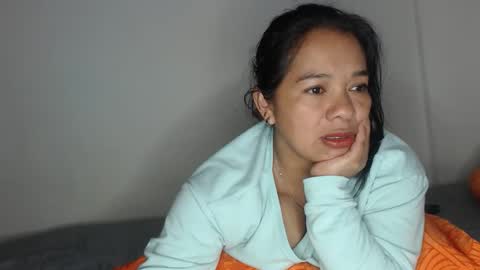 rebeca online show from June 3, 8:03 pm