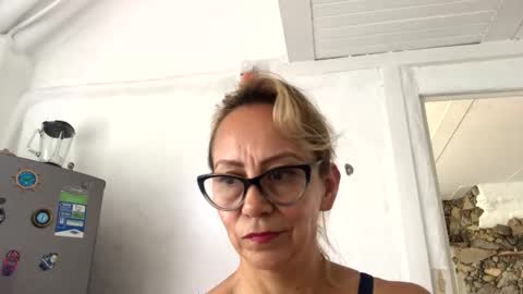 angelycute476334 online show from September 29, 7:08 pm