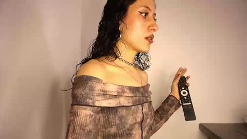 anika_lowen online show from November 12, 2:59 pm