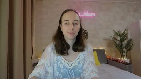 anikabloom online show from December 29, 11:08 pm