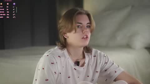 AnishaVivo online show from December 18, 1:05 pm