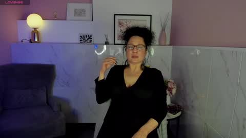 Anita online show from December 27, 2:12 pm